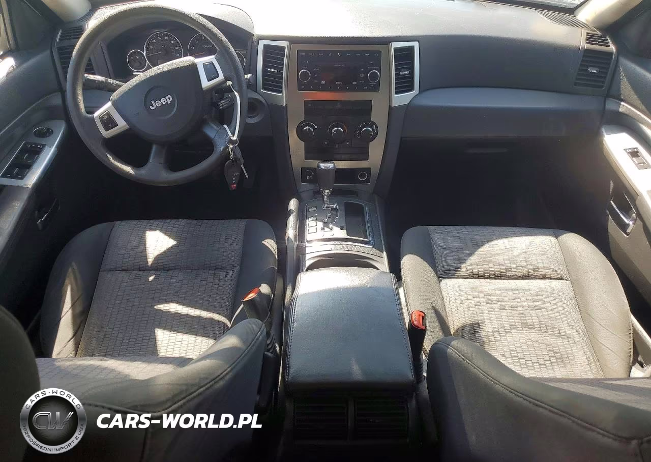 2009 Jeep Grand Cherokee Laredo VIN:1J8GR48K19C526708 - 8