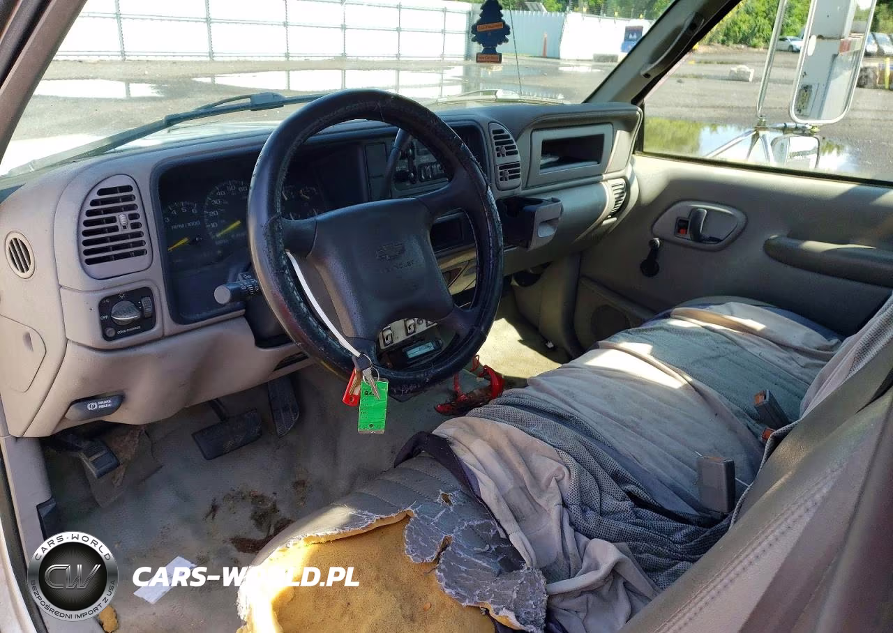 2000 Chevrolet Gmt-400 C3 - Box Truck VIN:1GBKC34J0YF486181 - 8