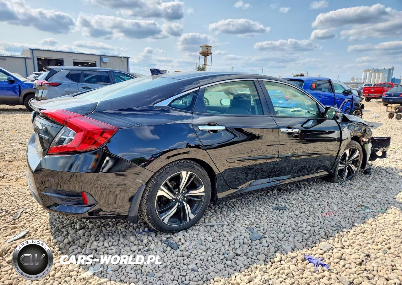 2018 Honda Civic Touring VIN:JHMFC1F9XJX034046 - 3