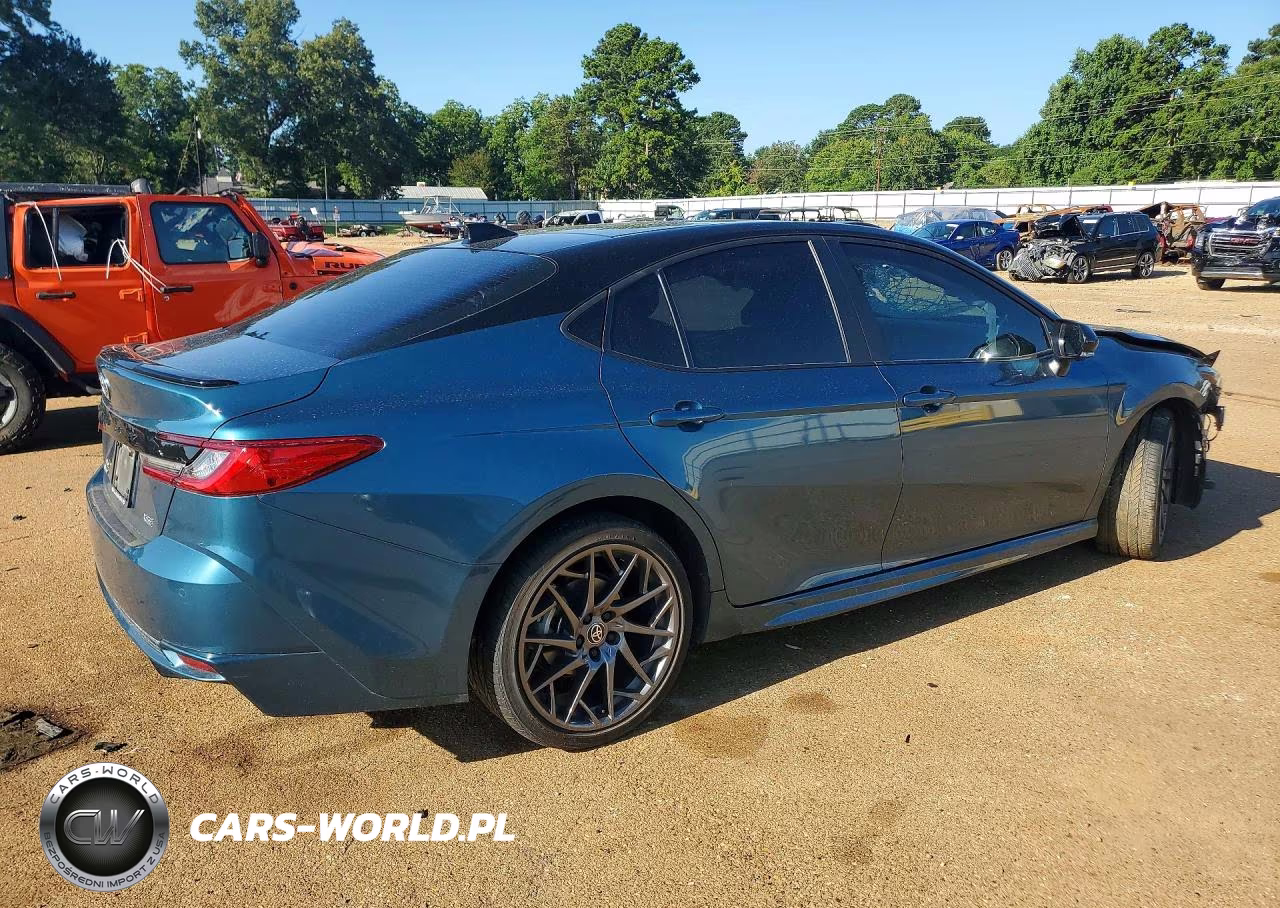 2025 Toyota Camry Xse VIN:4T1DBADK5SU017929 - 3