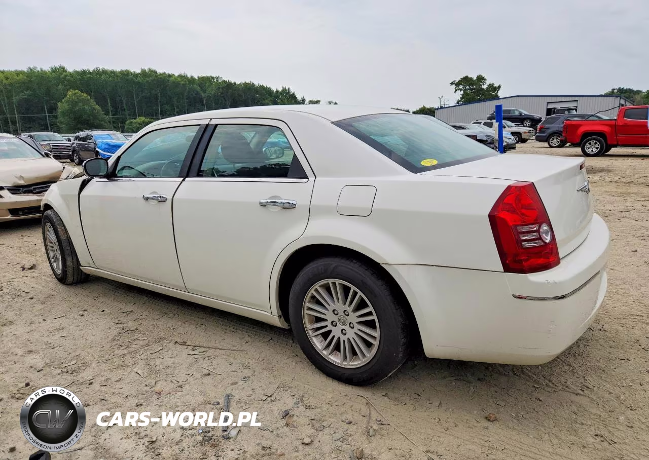 2010 Chrysler 300 Touring VIN:2C3CA4CD2AH104507 - 2