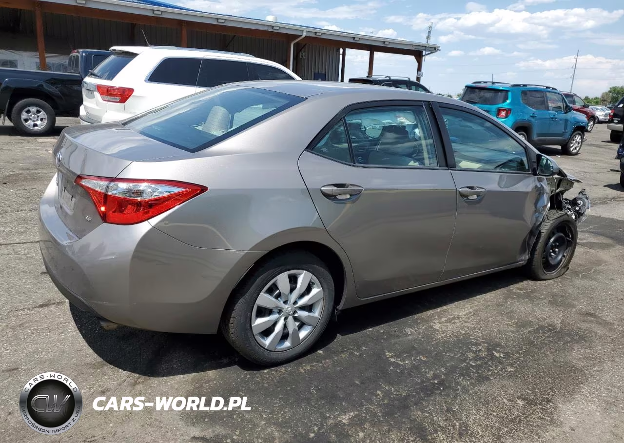 2015 Toyota Corolla L VIN:5YFBURHE8FP263210 - 3