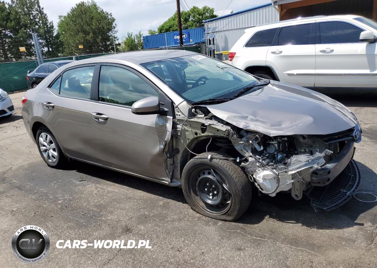 2015 Toyota Corolla L VIN:5YFBURHE8FP263210 - 4