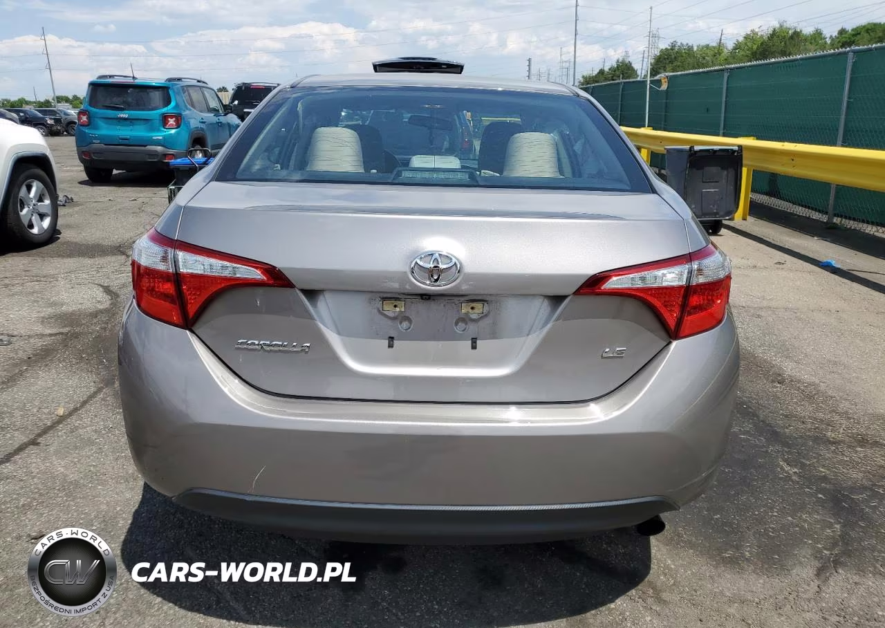2015 Toyota Corolla L VIN:5YFBURHE8FP263210 - 6