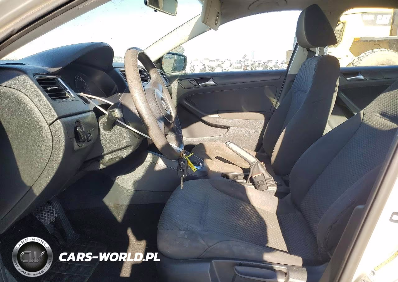 2011 Volkswagen Jetta Base VIN:3VW2K7AJ2BM379101 - 7