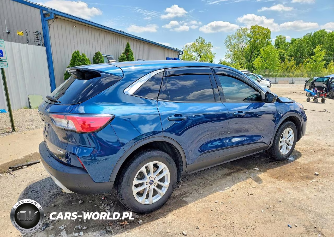 2020 Ford Escape Se VIN:1FMCU9G63LUC52723 - 3