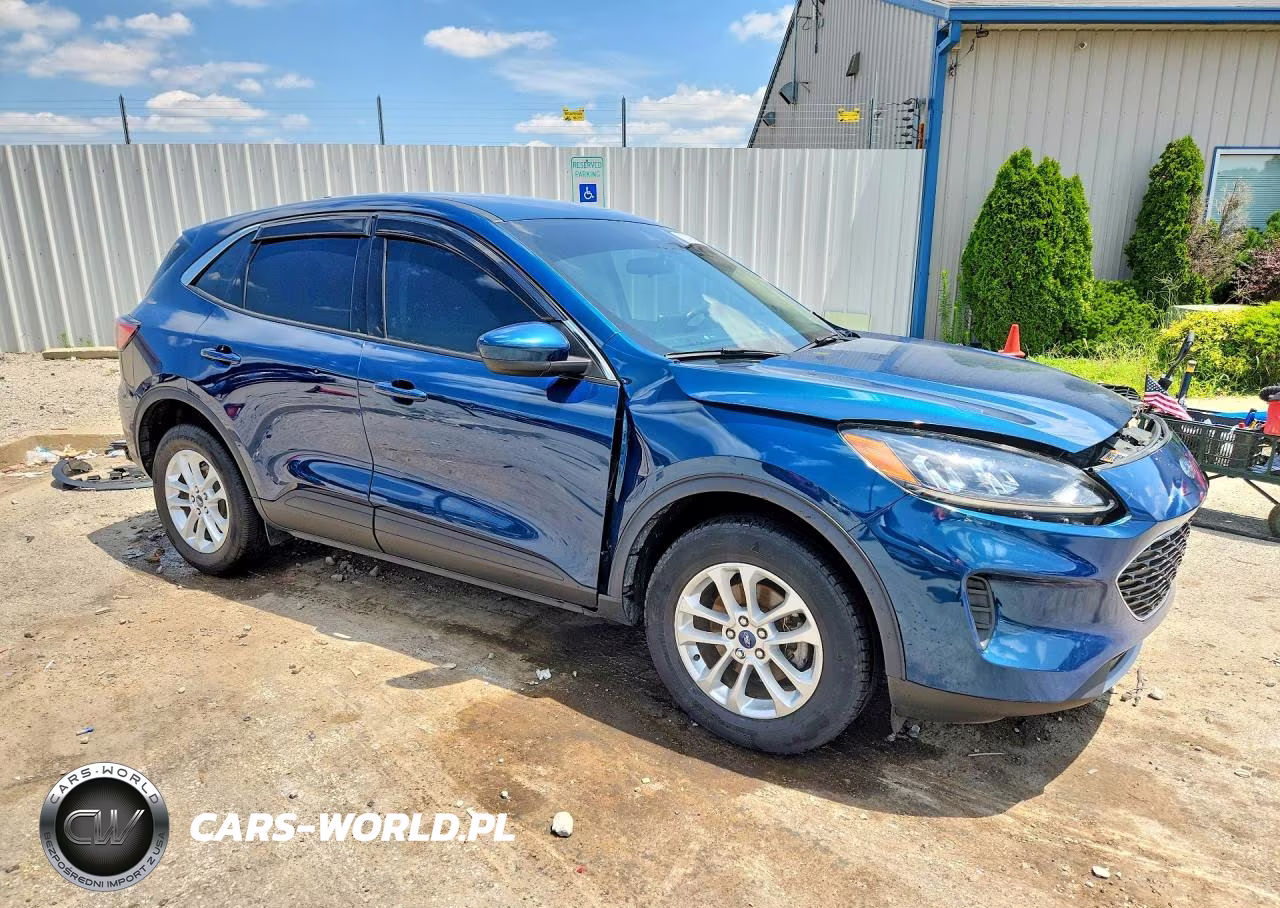 2020 Ford Escape Se VIN:1FMCU9G63LUC52723 - 4