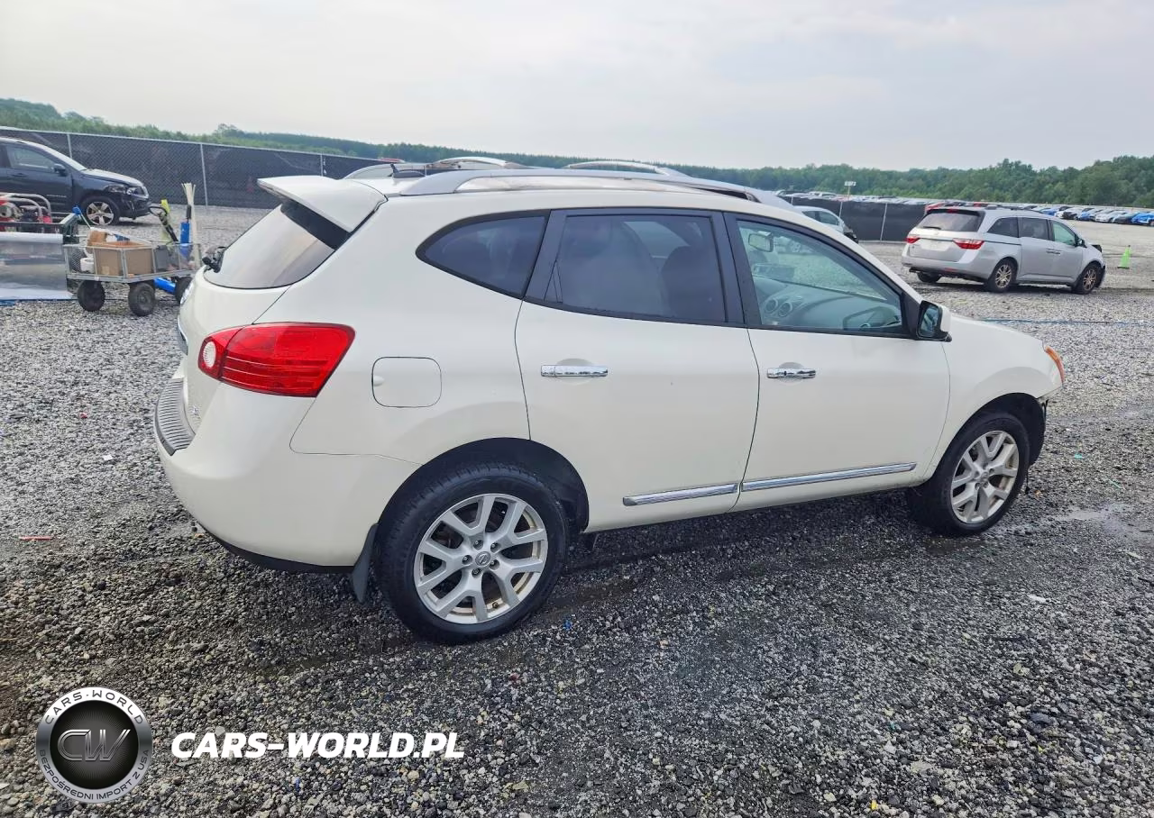 2013 Nissan Rogue S VIN:JN8AS5MT6DW524650 - 3