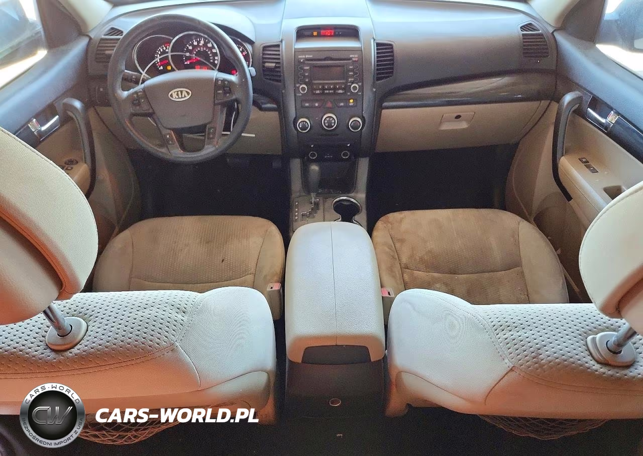 2011 Kia Sorento Lx VIN:5XYKT3A13BG131638 - 8