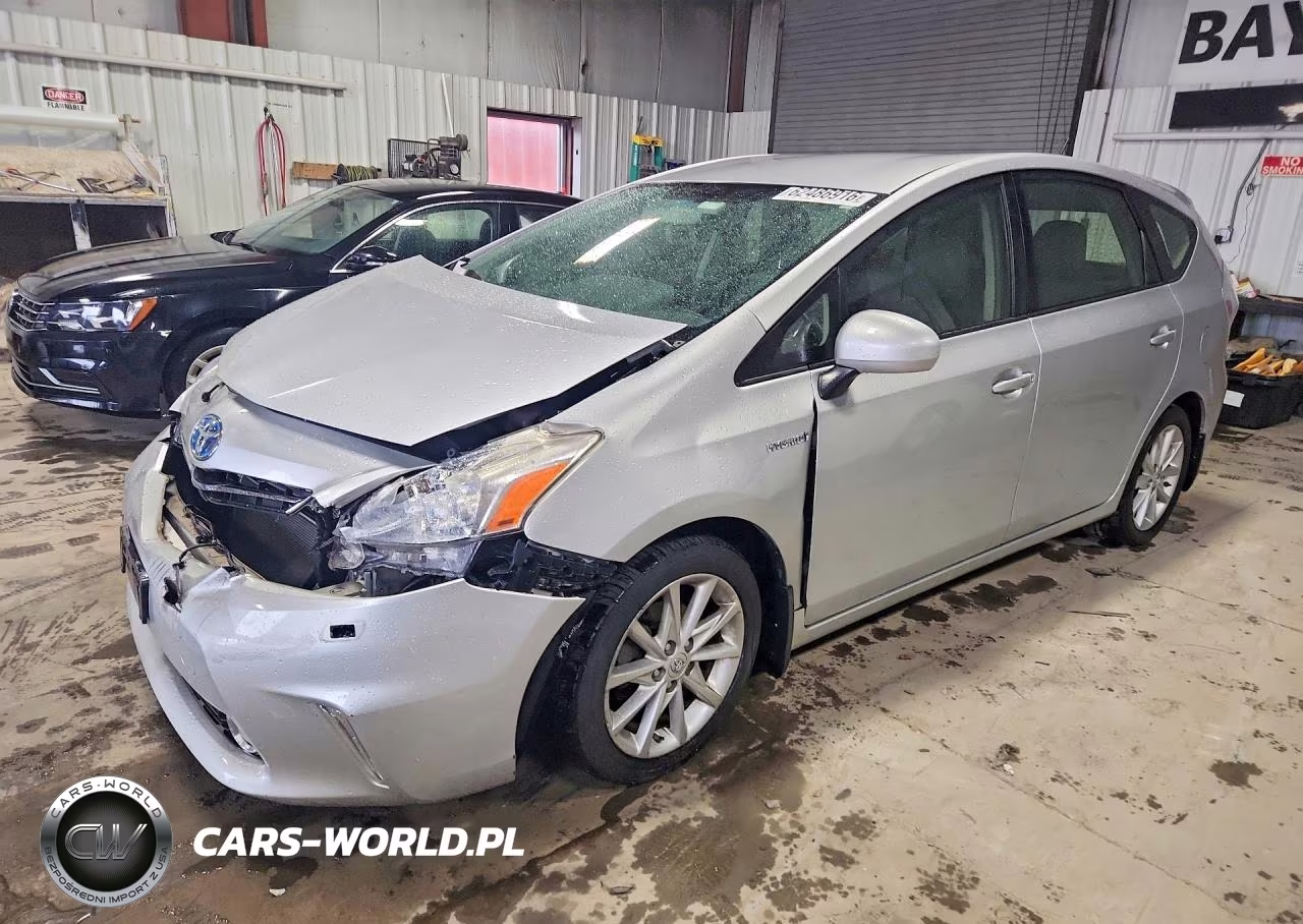 2014 Toyota Prius V Five – zdjęcie 1 z 12