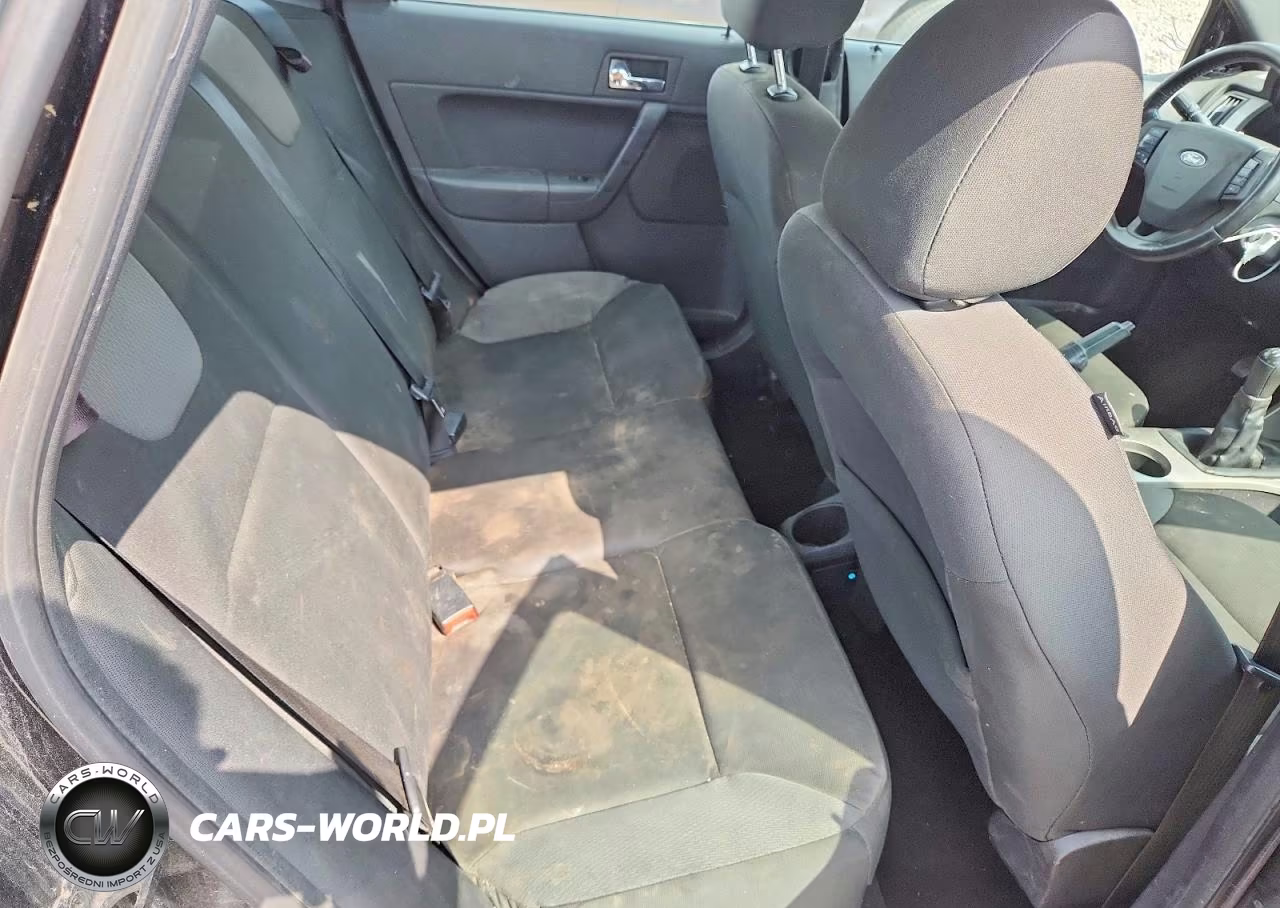 2008 Ford Focus Se VIN:1FAHP35N38W217951 - 10