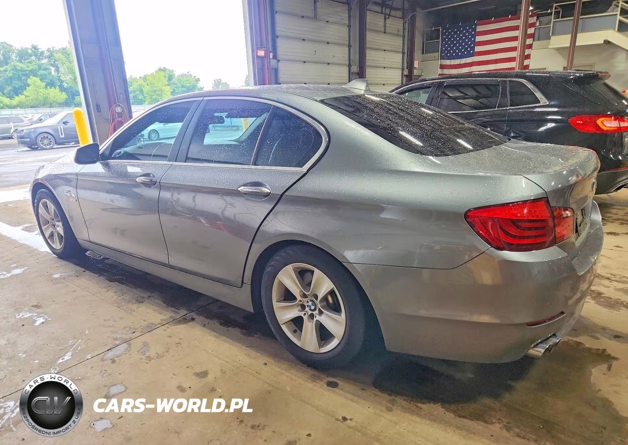 2012 BMW 528 Xi VIN:WBAXH5C56CDW02780 - 2