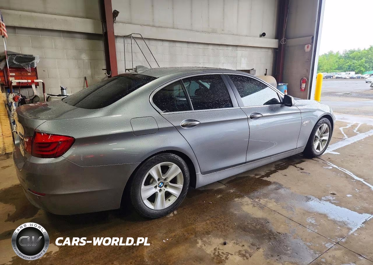 2012 BMW 528 Xi VIN:WBAXH5C56CDW02780 - 3