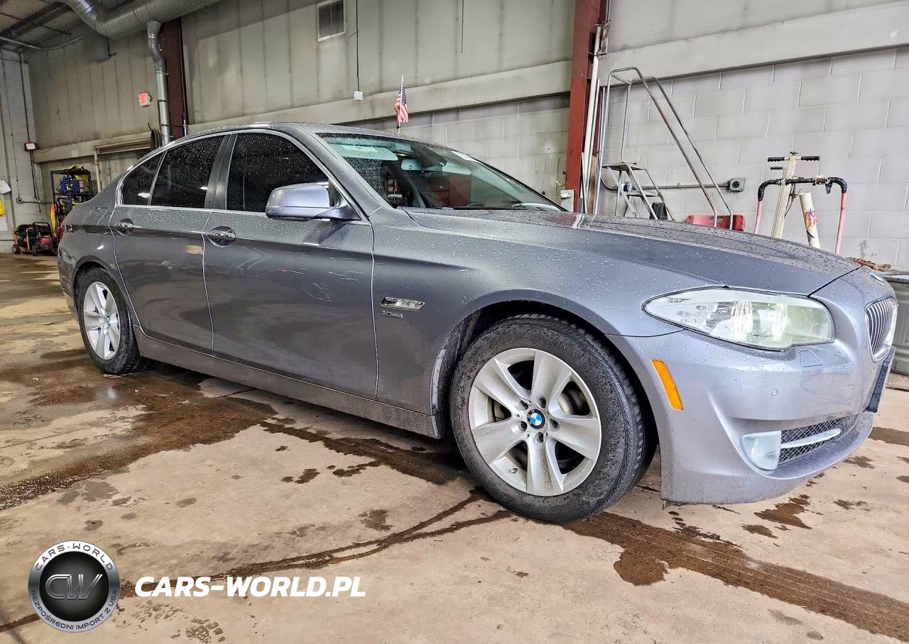 2012 BMW 528 Xi VIN:WBAXH5C56CDW02780 - 4