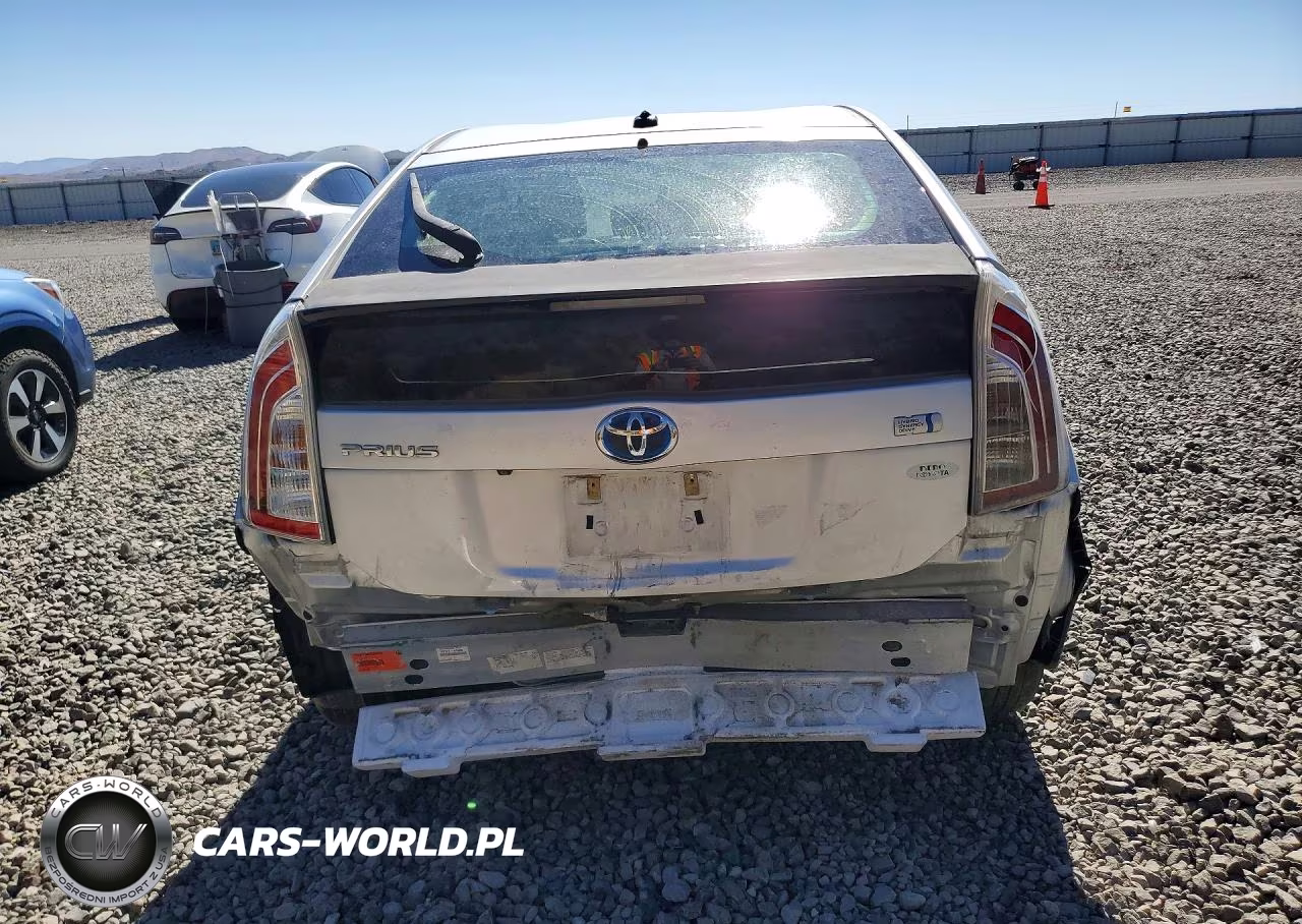 2013 Toyota Prius Four VIN:JTDKN3DU5D5649388 - 6
