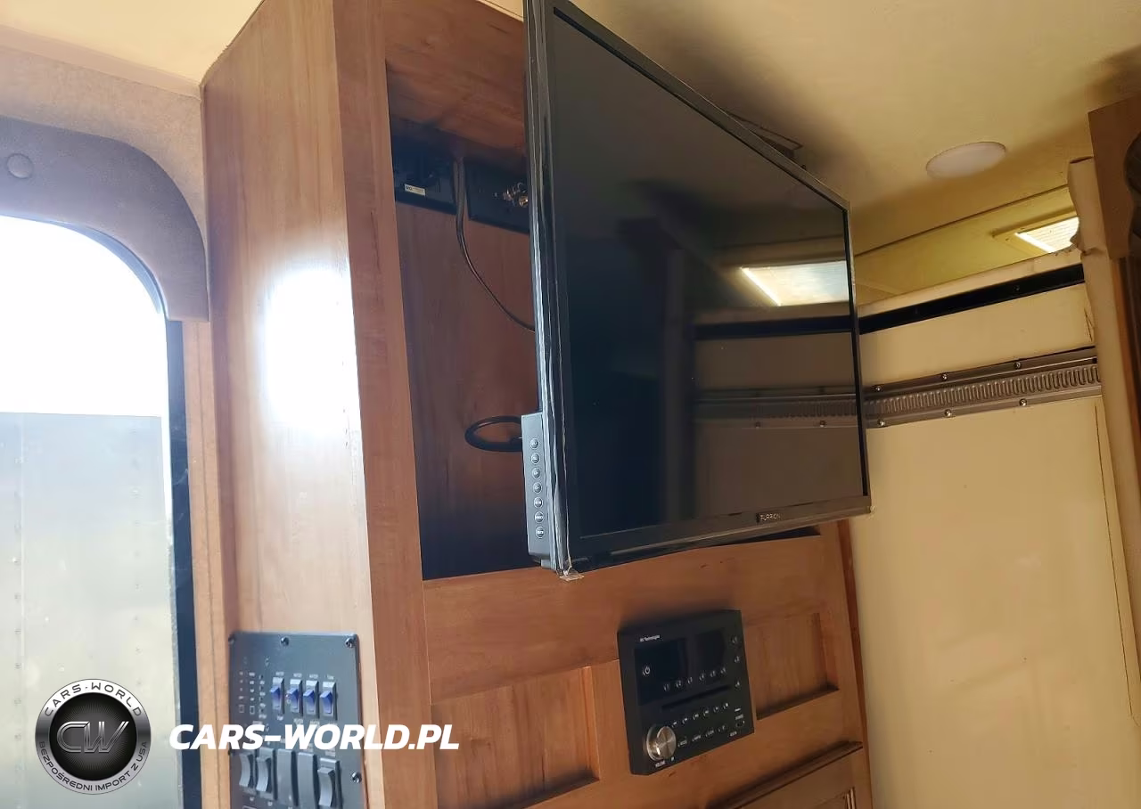 2017 Forest River Shamrock Camper VIN:4X4TFLY29HX146854 - 5