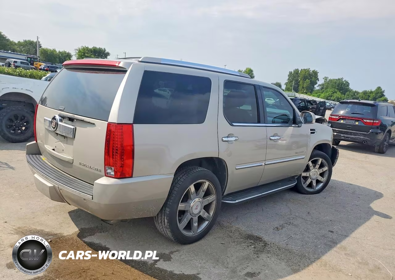 2008 Cadillac Escalade VIN:1GYFK63848R268415 - 3