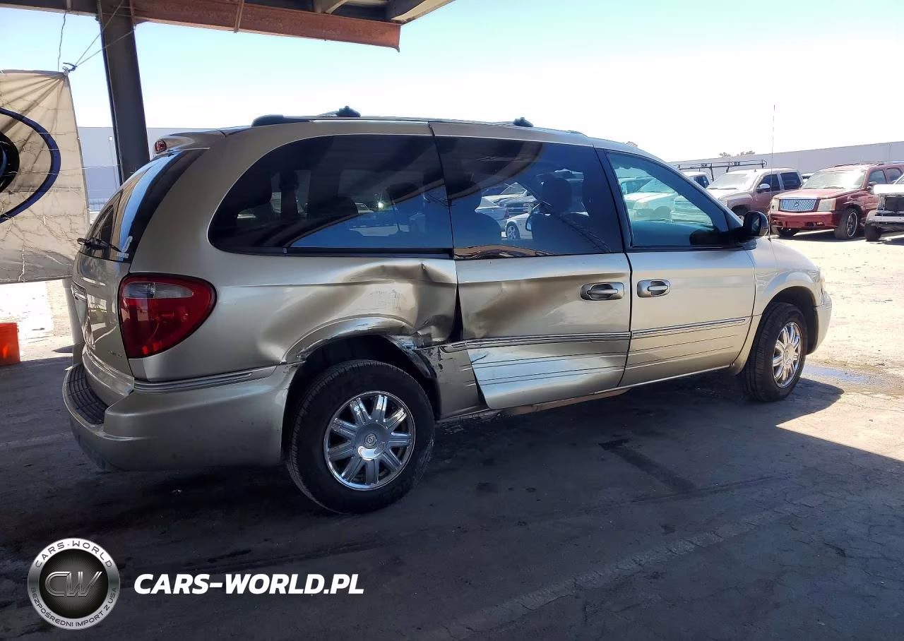 2005 Chrysler Town & Country Limited VIN:2C8GP64L55R269334 - 3