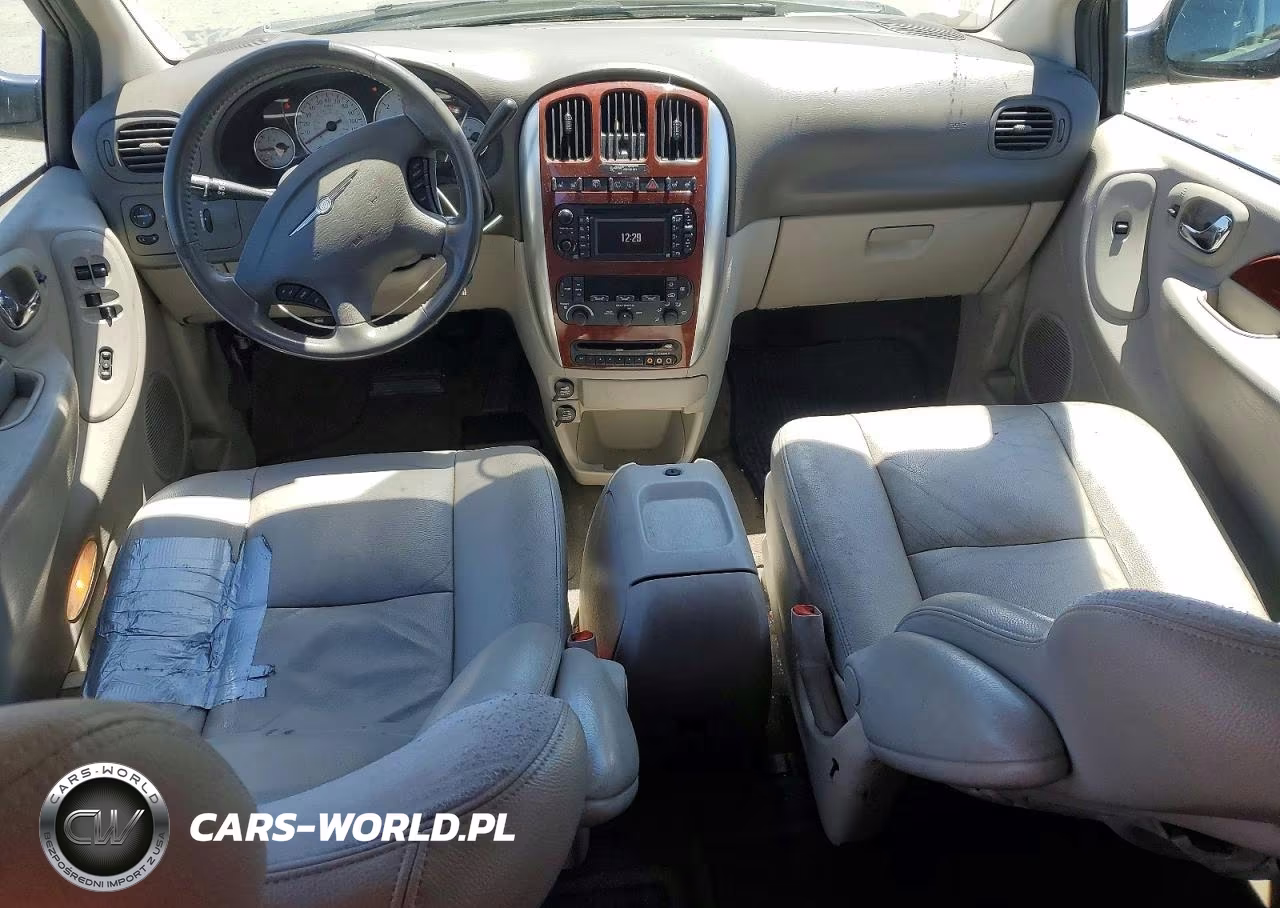 2005 Chrysler Town & Country Limited VIN:2C8GP64L55R269334 - 8