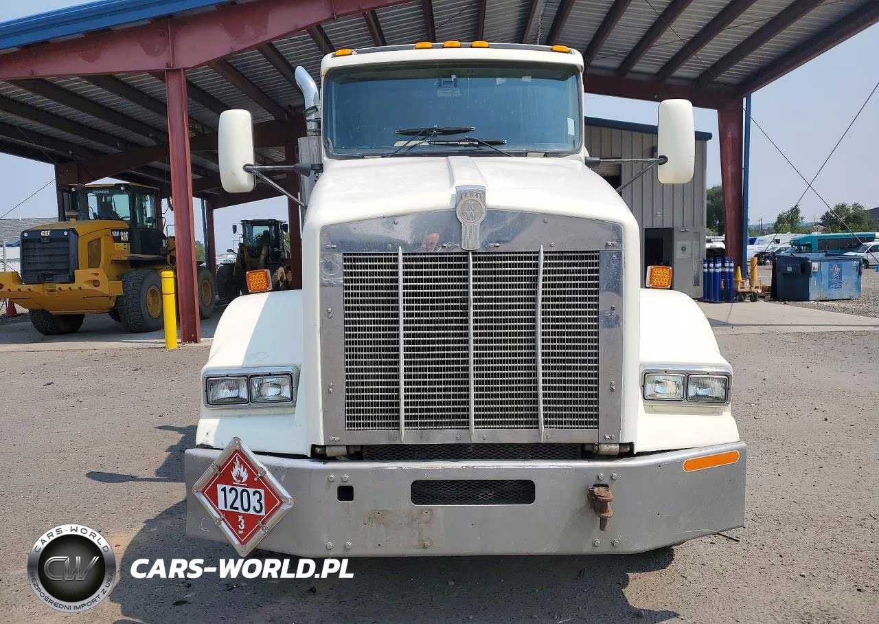 1999 Kenworth T800 Fuel Truck VIN:1XKDDU9X3XJ835905 - 5