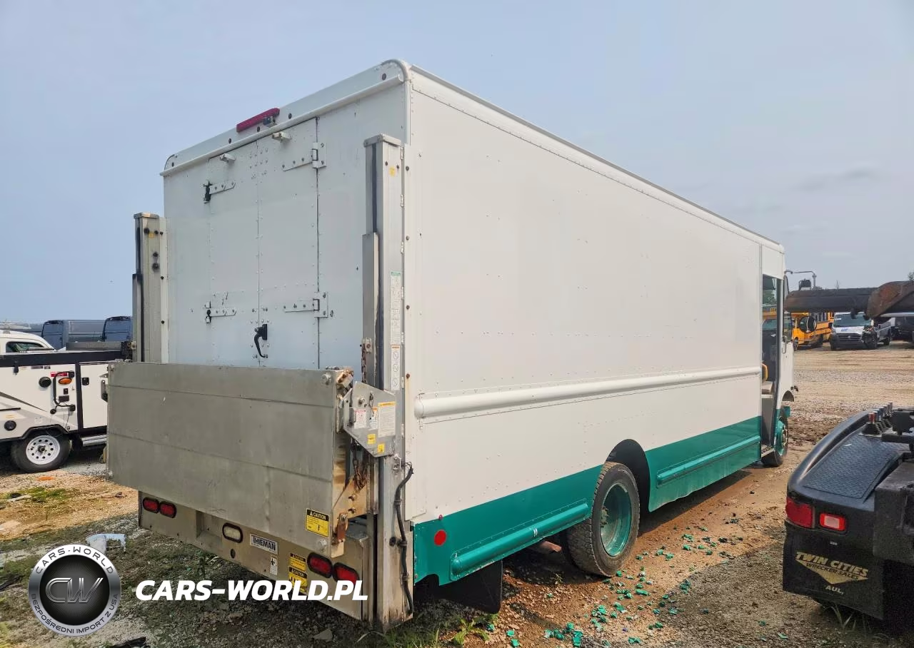2016 Freightliner Chassis M Line Walk-In Van VIN:4UZAC2DV9GCHP5420 - 3