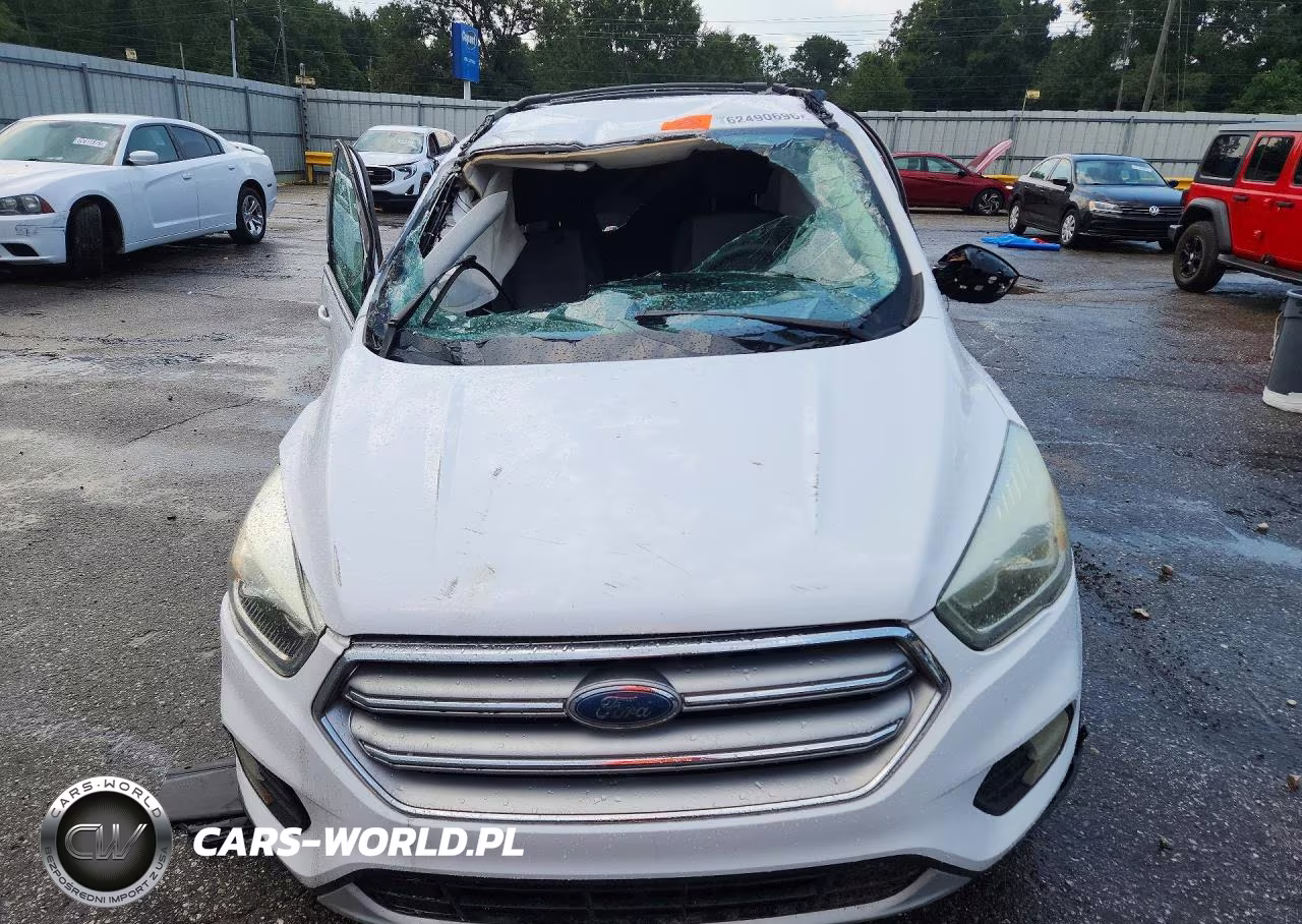 2017 Ford Escape Se VIN:1FMCU0GD0HUB26479 - 5