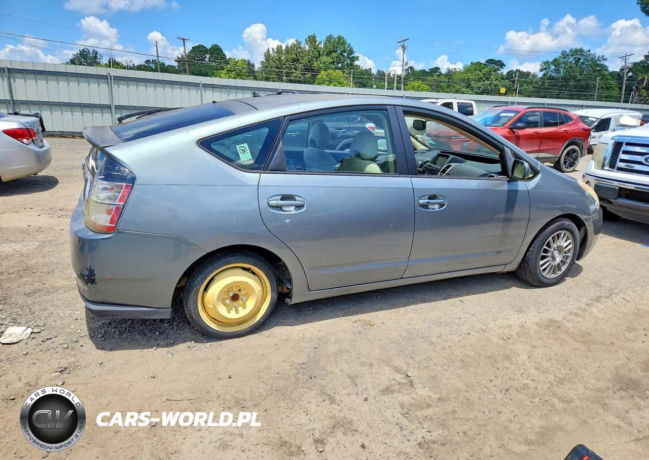 2005 Toyota Prius Base VIN:JTDKB20U053082836 - 3