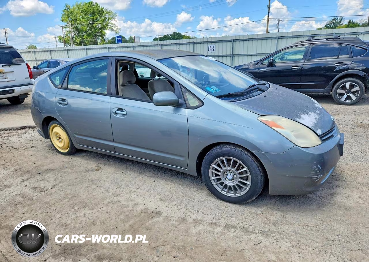 2005 Toyota Prius Base VIN:JTDKB20U053082836 - 4
