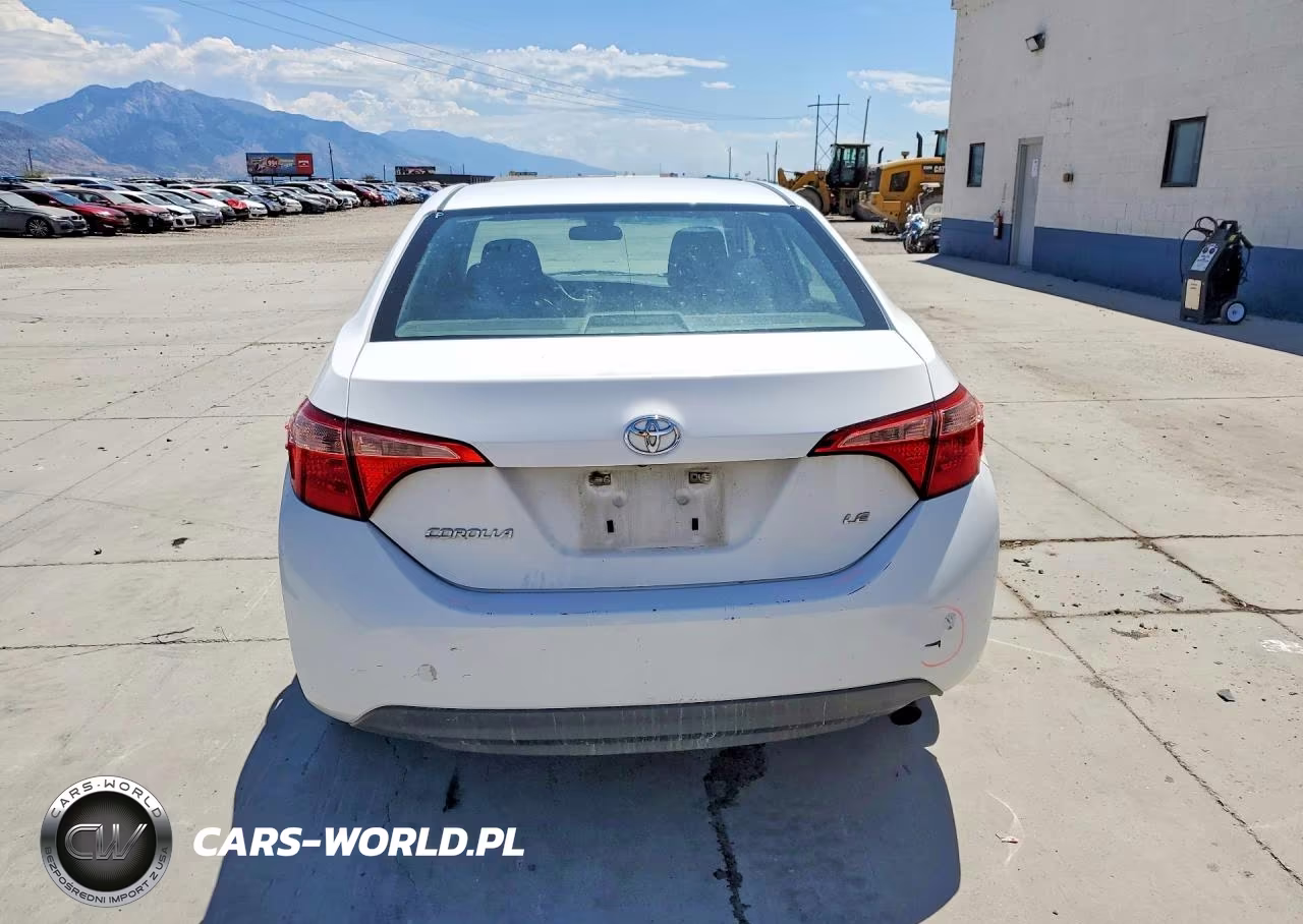 2019 Toyota Corolla Le VIN:5YFBURHE8KP935096 - 6