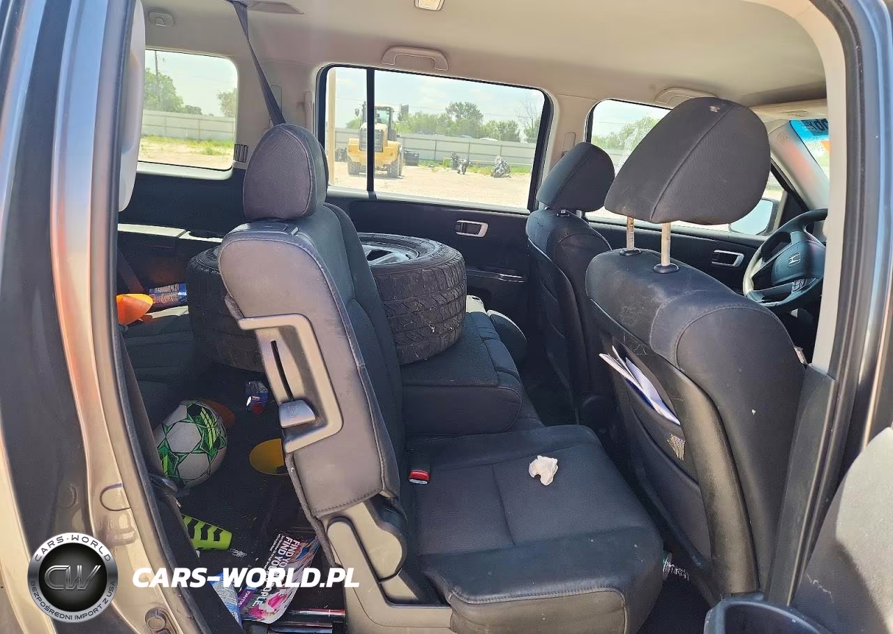 2011 Honda Pilot Lx VIN:5FNYF3H21BB025065 - 11