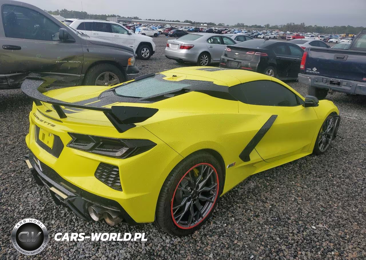 2022 Chevrolet Corvette Stingray 2Lt VIN:1G1YB2D43N5107472 - 3