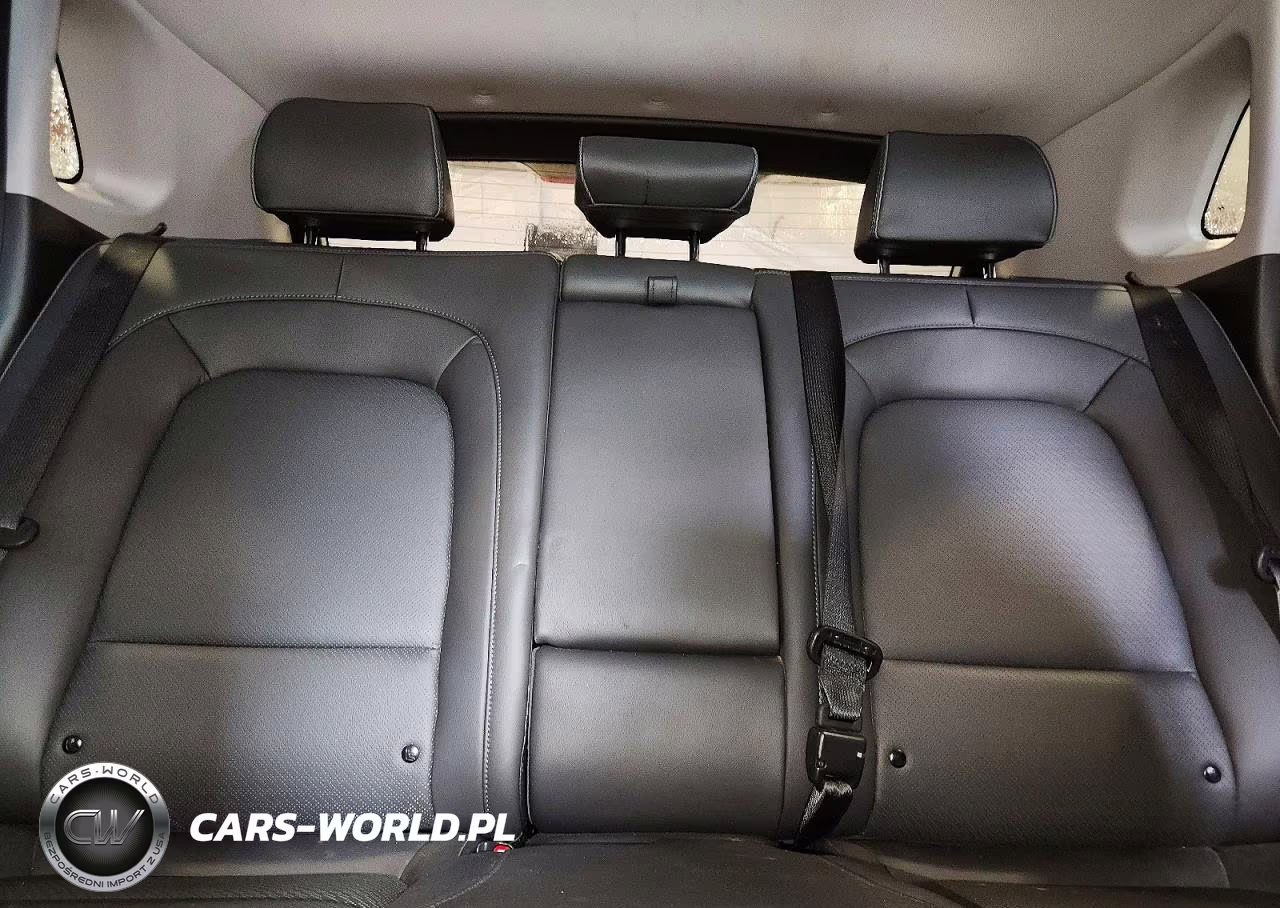 2021 Hyundai Kona Limited VIN:KM8K33AGXMU126230 - 10