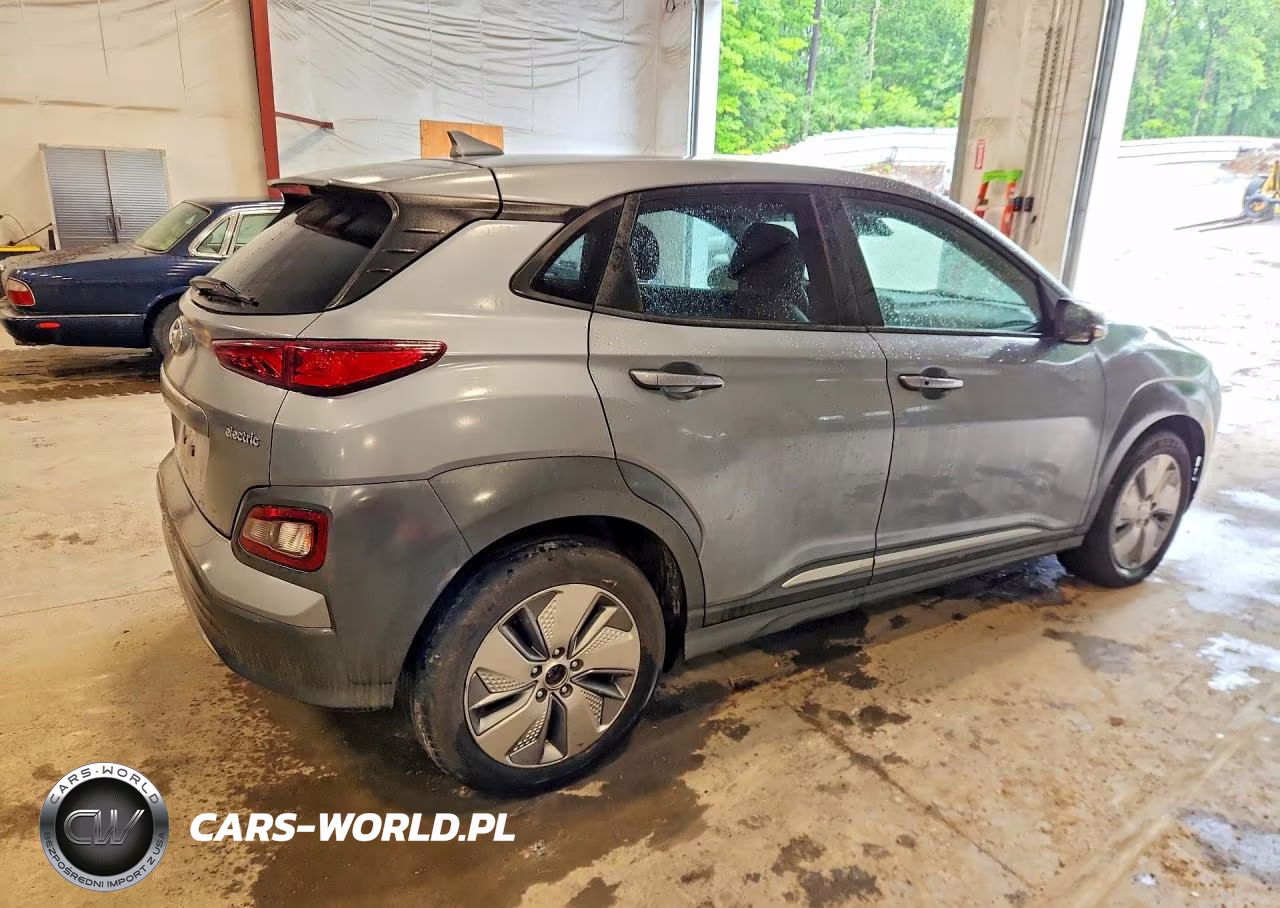 2021 Hyundai Kona Limited VIN:KM8K33AGXMU126230 - 3