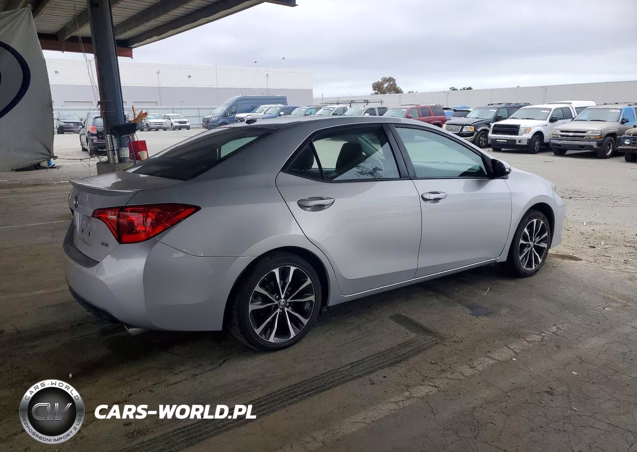 2019 Toyota Corolla Xse VIN:2T1BURHE5KC181378 - 3