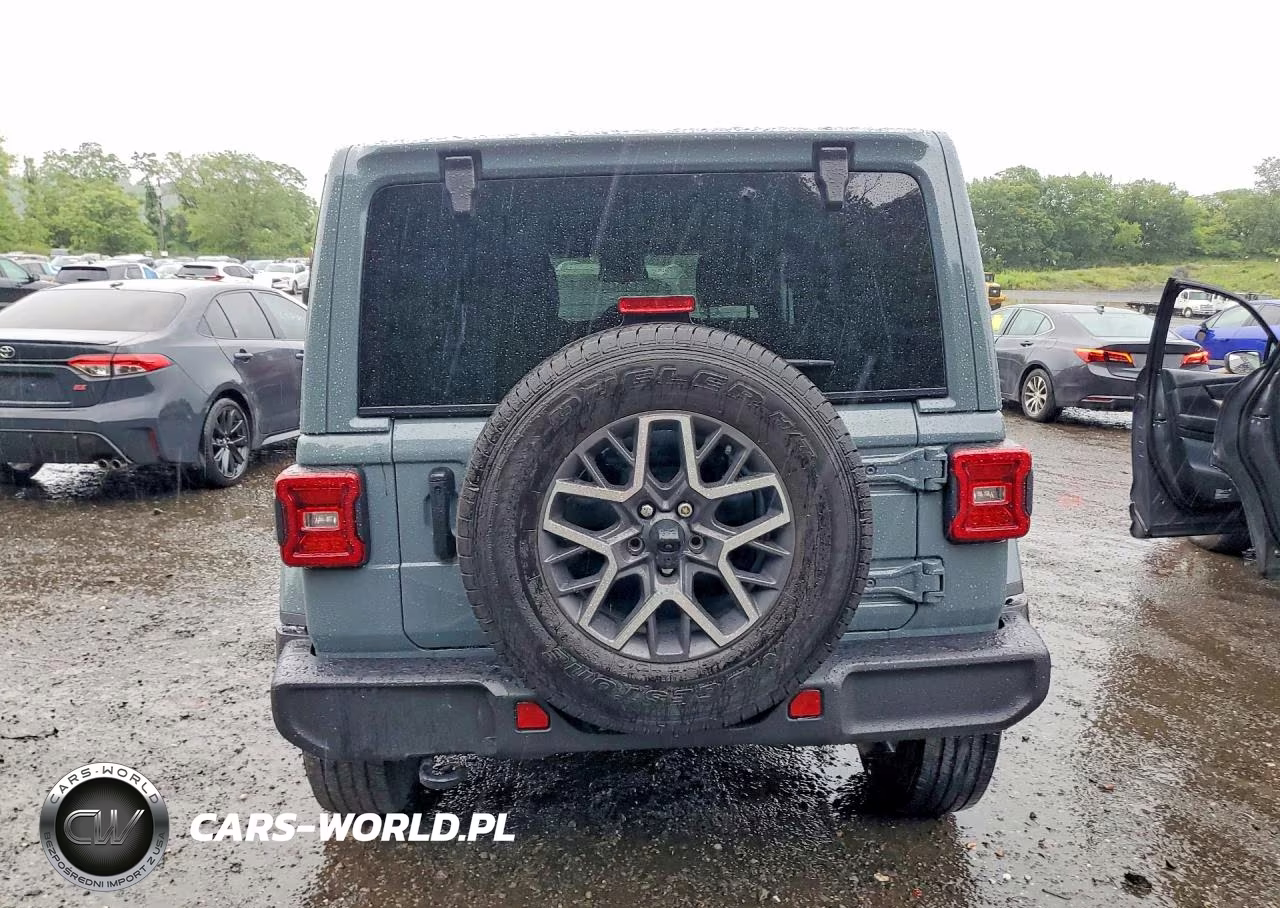 2024 Jeep Wrangler Sahara VIN:1C4PJXEG8RW323281 - 6