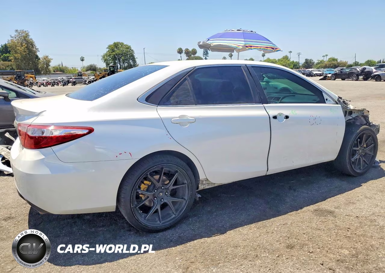 2016 Toyota Camry Base VIN:4T1BF1FK8GU151480 - 3