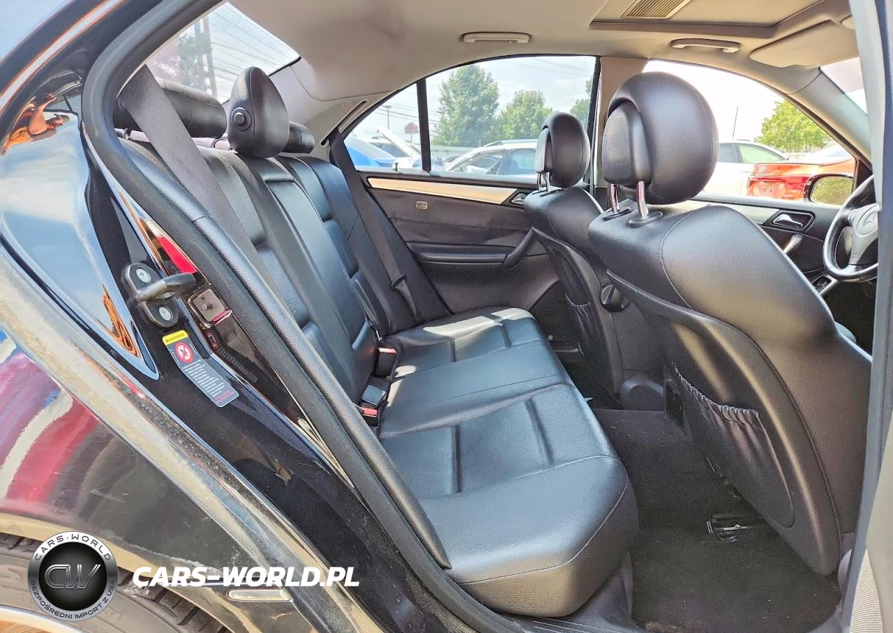 2005 Mercedes-Benz C 230K Sport Sedan VIN:WDBRF40J85F664085 - 10