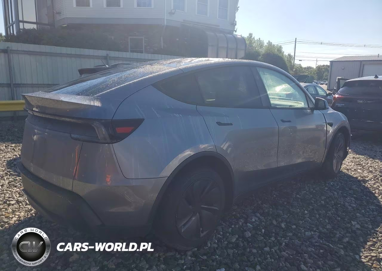 2026 Tesla Model Y VIN:7SAYGDED3TF659779 - 3