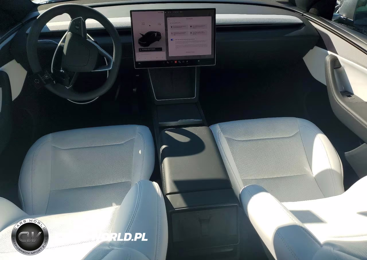 2026 Tesla Model Y VIN:7SAYGDED3TF659779 - 8