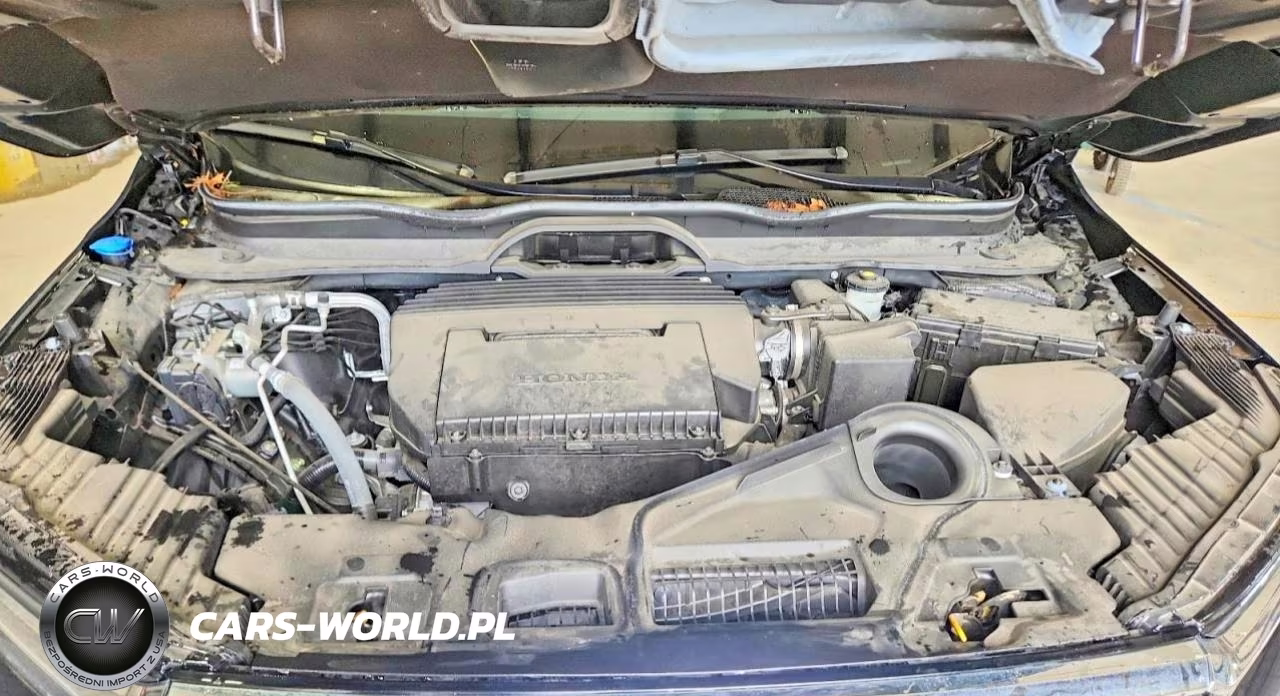 2025 Honda Pilot Touring VIN:5FNYG1H7XSB008732 - 12