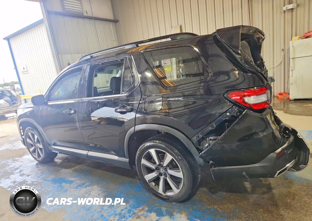 2025 Honda Pilot Touring VIN:5FNYG1H7XSB008732 - 2