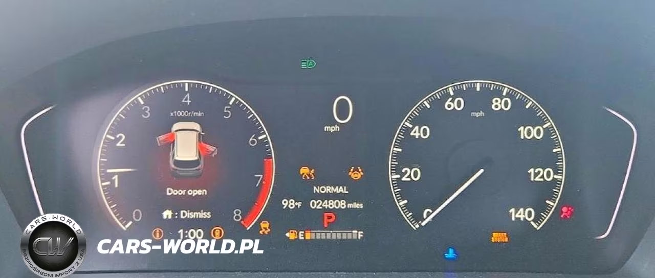 2025 Honda Pilot Touring VIN:5FNYG1H7XSB008732 - 9