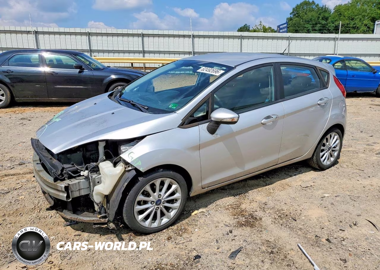 2014 Ford Fiesta Se – zdjęcie 1 z 13