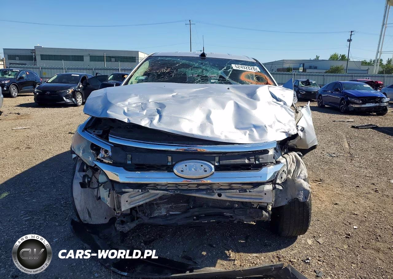 2012 Ford Edge Se VIN:2FMDK3G90CBA11774 - 5