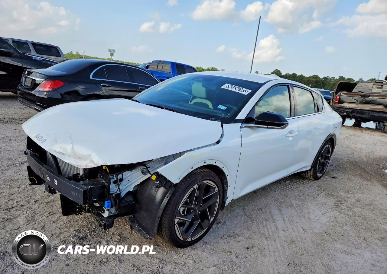 2026 Kia K4 Gt Line VIN:3KPFW4DE9TE271642 - 1