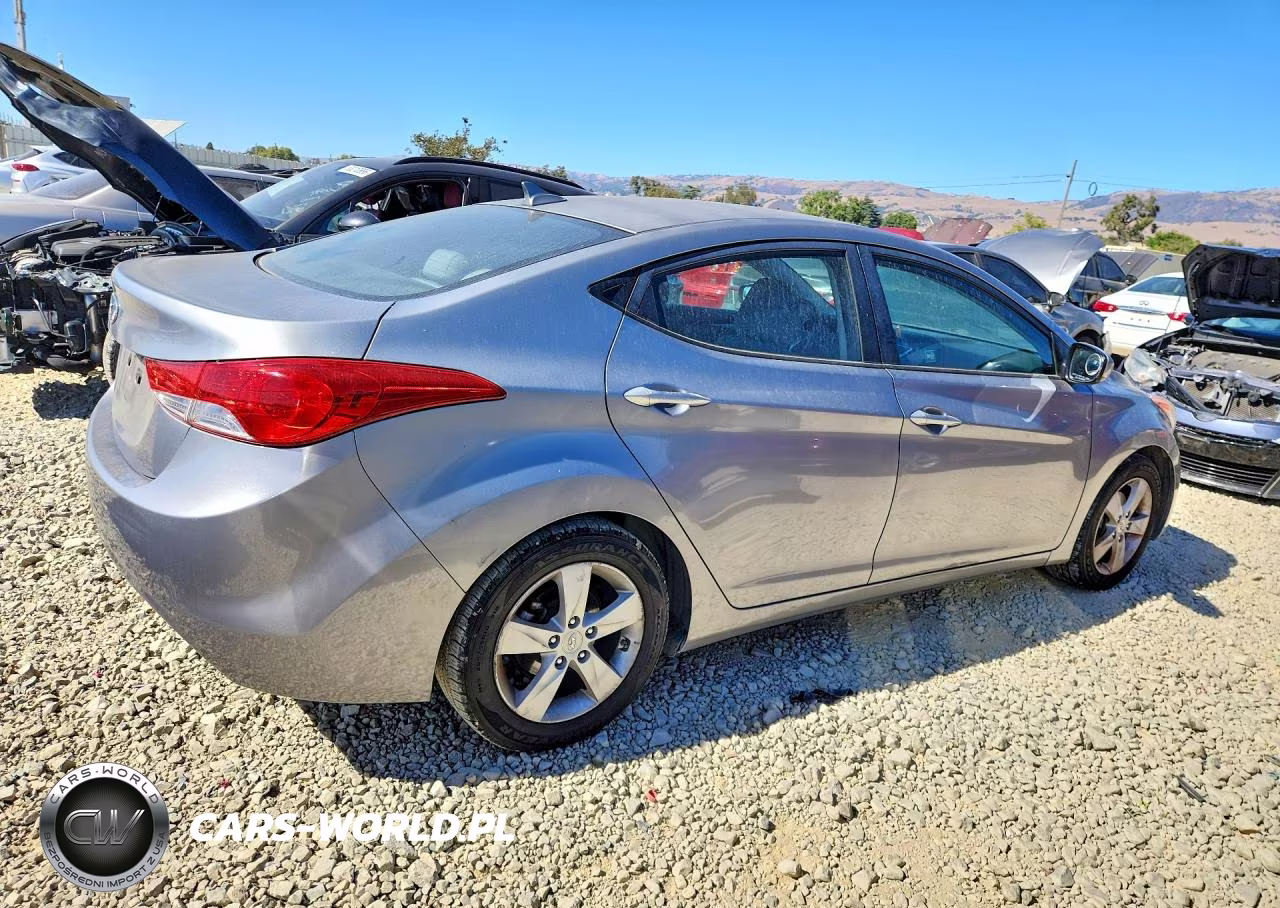 2012 Hyundai Elantra Gls VIN:KMHDH4AE4CU357573 - 3