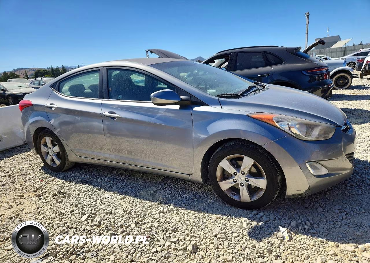 2012 Hyundai Elantra Gls VIN:KMHDH4AE4CU357573 - 4