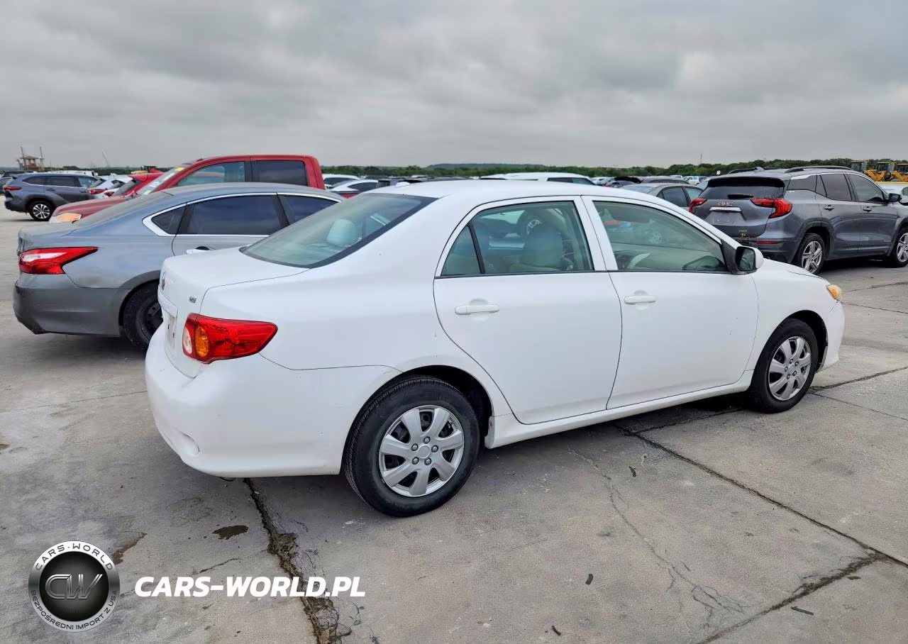 2010 Toyota Corolla Le VIN:1NXBU4EEXAZ233396 - 3