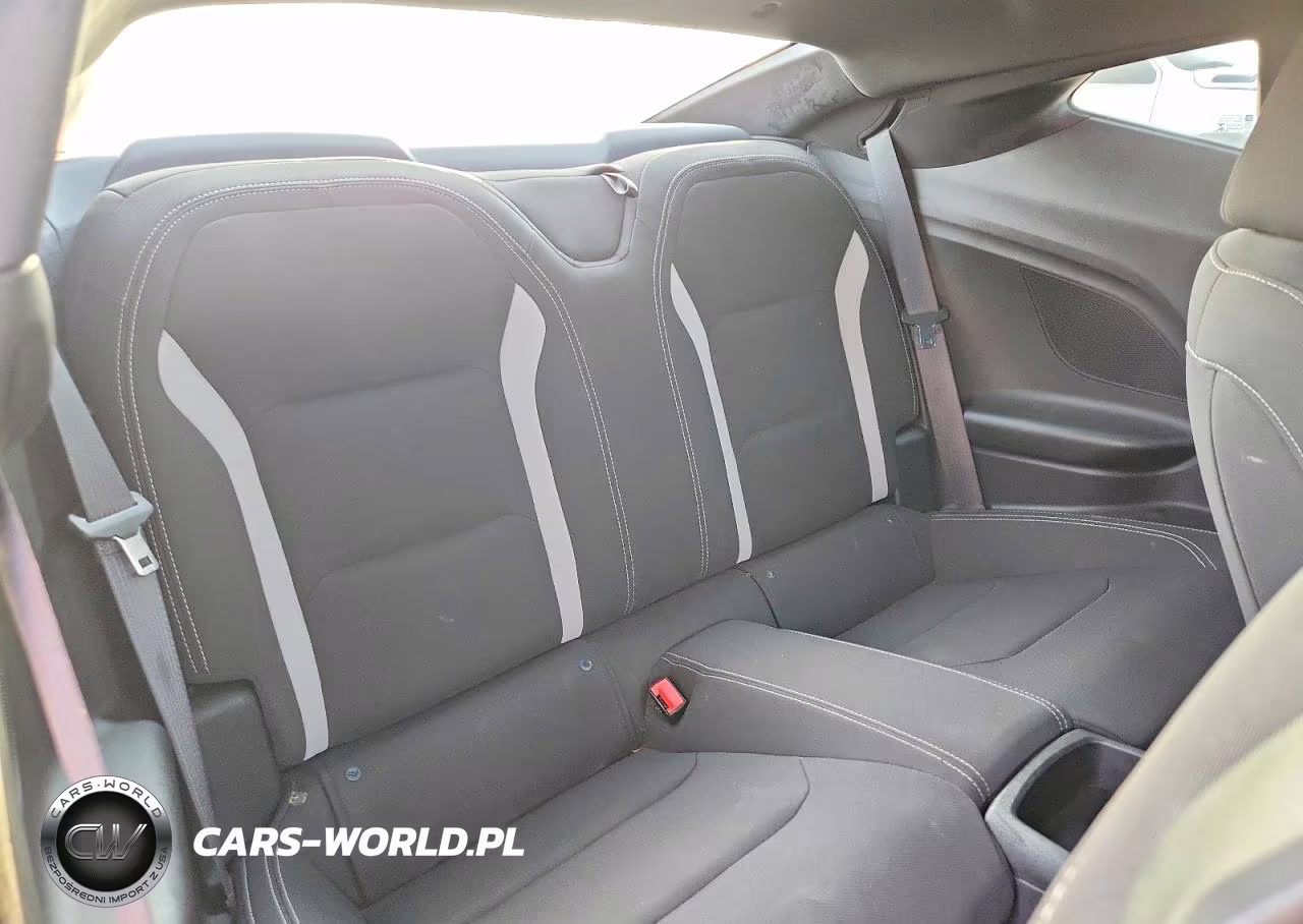 2018 Chevrolet Camaro Lt VIN:1G1FB1RS8J0155890 - 10