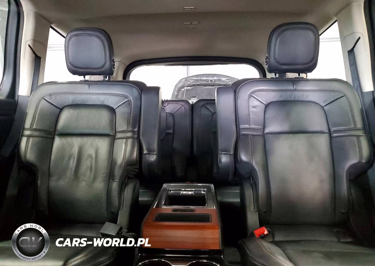 2020 Lincoln Aviator Reserve VIN:5LM5J7XC8LGL14351 - 10
